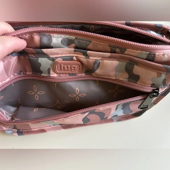 LUG PARASAIL COSMETIC CASE CAMO ROSE NWT - Picture 5 of 5